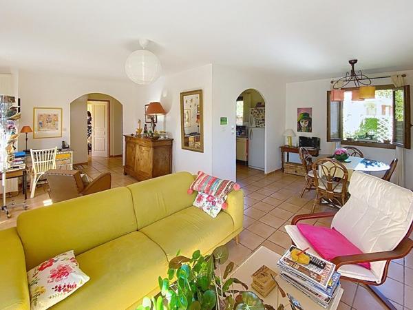 Exclus : maison 4 ch. dans une rue peu passante