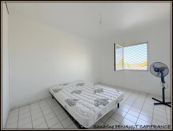 A VENDRE A KOUROU (GUYANE FRANCAISE) UN BEL APPARTEMENT T4 de 77 m² EN RESIDENCE - AU PRIX DE 170 000 €.