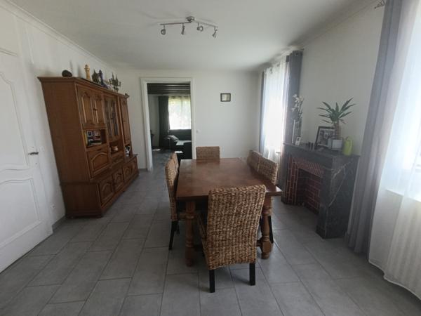 Grande maison familiale, 6 chambres et terrain