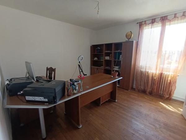 Grande maison familiale, 6 chambres et terrain