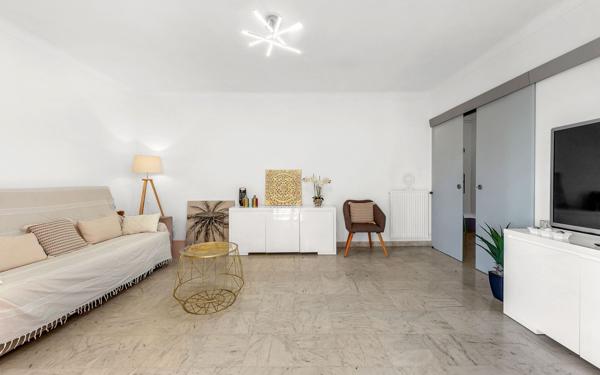 Appartement à vendre    3 pièces • 69 m2 Saint-Laurent-du-Var