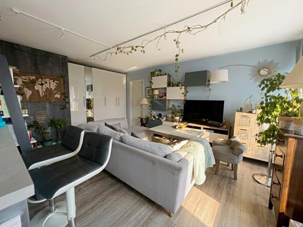 Charmant appartement 2 pièces à vendre à Saint-Maur-des-Fossés, secteur Les Muriers