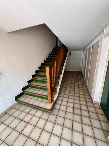 Appartement de type loft, 50 m2(secteur Quai de Hanovre, Place de Belgique)