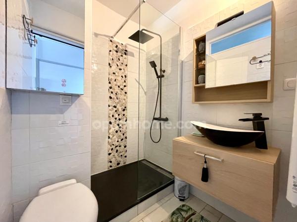 APPARTEMENT 2 PIÈCES 33M2 1ÉRE LIGNE VUE MER