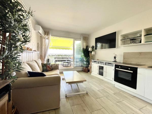 APPARTEMENT 2 PIÈCES 33M2 1ÉRE LIGNE VUE MER