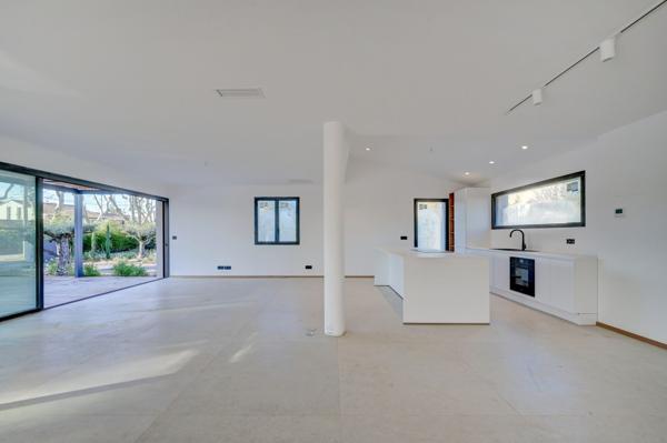 Vente Maison de ville Aix-en-Provence 8 Pièces 260 m²