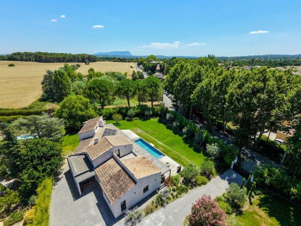 Vente Maison de ville Aix-en-Provence 8 Pièces 260 m²