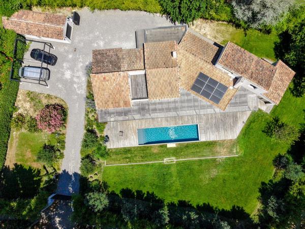 Vente Maison de ville Aix-en-Provence 8 Pièces 260 m²