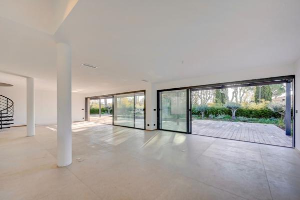 Vente Maison de ville Aix-en-Provence 8 Pièces 260 m²