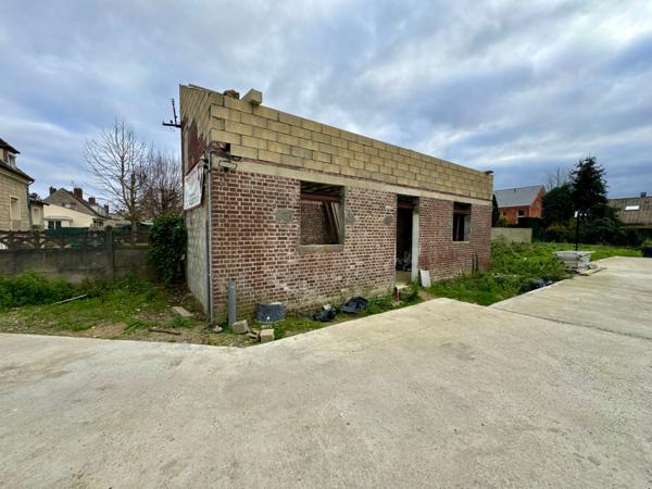 maison 100 m2 à rénover, avec permis purgé, terrain 174 m2