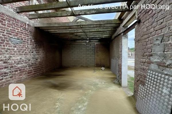 maison 100 m2 à rénover, avec permis purgé, terrain 174 m2