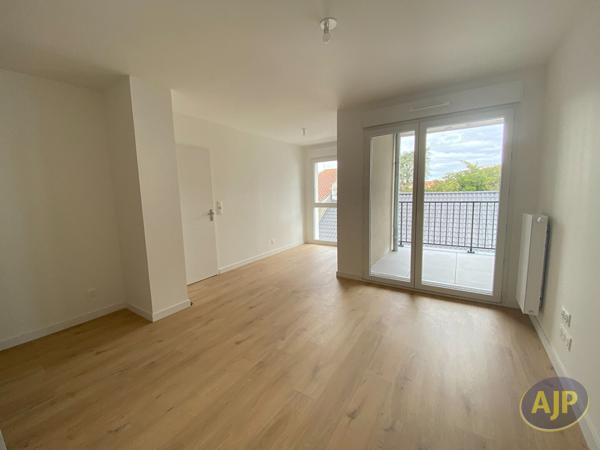 Appartement à louer Challans : 2 pièces, 39m² avec 1 chambre(s) à 640€ - AJP Immobilier Challans