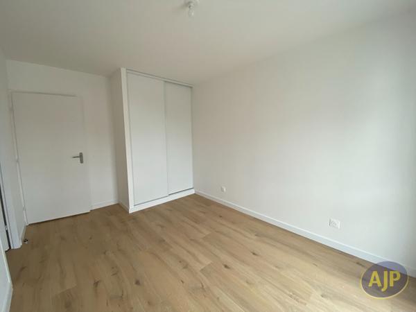 Appartement à louer Challans : 2 pièces, 39m² avec 1 chambre(s) à 640€ - AJP Immobilier Challans