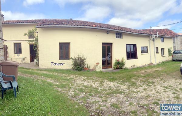 FONTAINE-CHALENDRAY 17510 - Ensemble de 2 maisons 8 pièces de 200 m² avec dépendances et terrain de 1300