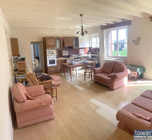 FONTAINE-CHALENDRAY 17510 - Ensemble de 2 maisons 8 pièces de 200 m² avec dépendances et terrain de 1300