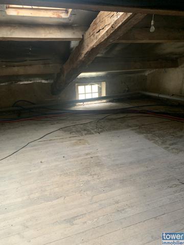 FONTAINE-CHALENDRAY 17510 - Ensemble de 2 maisons 8 pièces de 200 m² avec dépendances et terrain de 1300