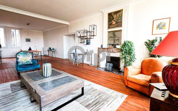 Appartement à vendre    4 pièces • 250 m2 La Rochelle