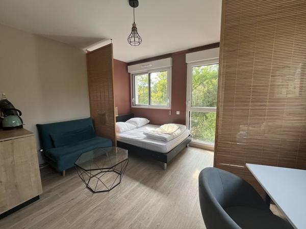 Appartement à louer 590 € CC St-Jean-d'Illac 1 pièce 29 m² DPE C