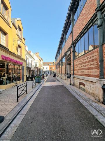 Bar à vendre 74 m² Sens