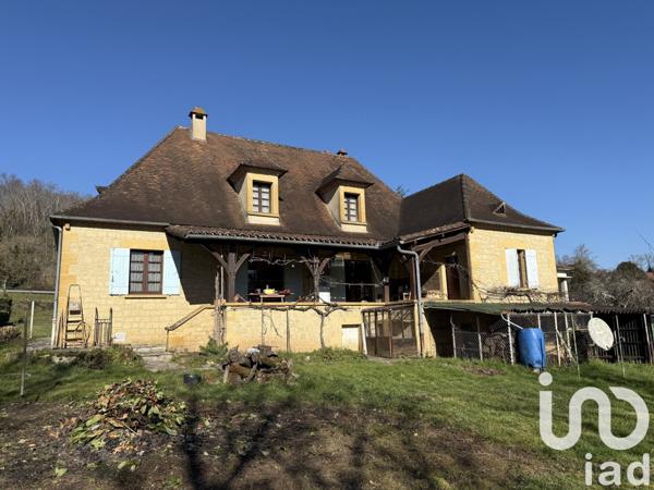 Maison traditionnelle 5 pièces de 100 m² à Mouleydier (24520)