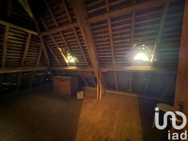 Maison traditionnelle 5 pièces de 100 m² à Mouleydier (24520)