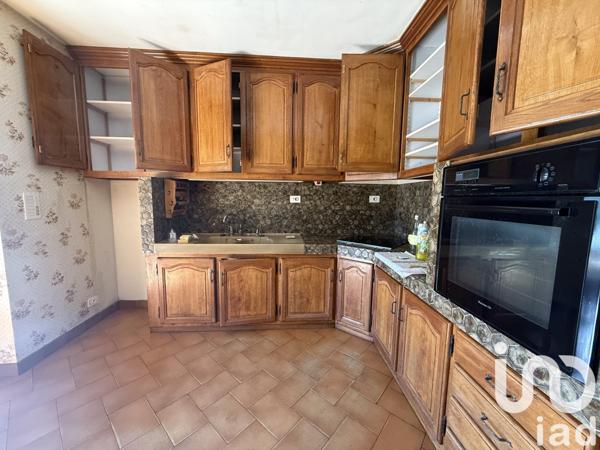 Maison traditionnelle 5 pièces de 100 m² à Mouleydier (24520)