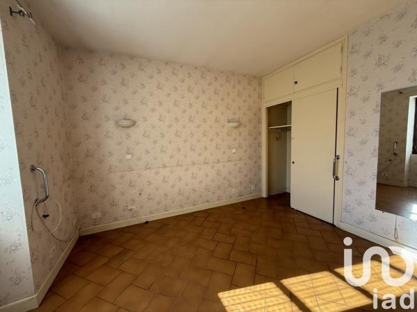 Maison traditionnelle 5 pièces de 100 m² à Mouleydier (24520)