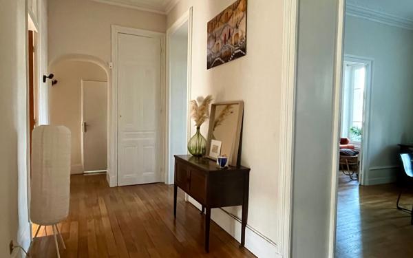 Appartement à vendre    4 pièces • 98 m2 Vienne