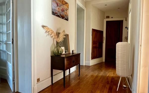 Appartement à vendre    4 pièces • 98 m2 Vienne