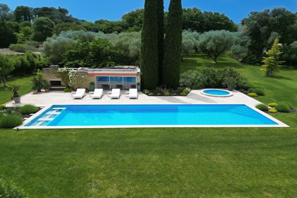 Vente Propriété de luxe Uzès 8 Pièces 520 m²