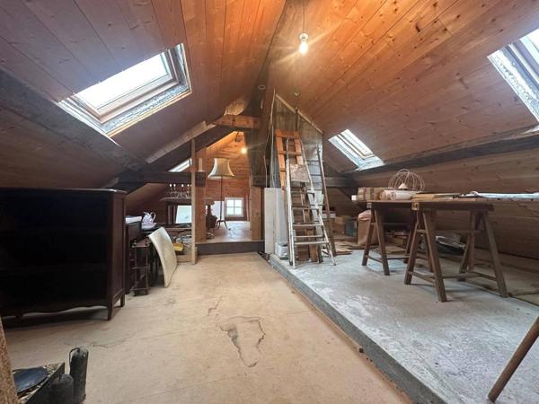 Aix'plore Immboilier vous propose cette maison de 177 m².