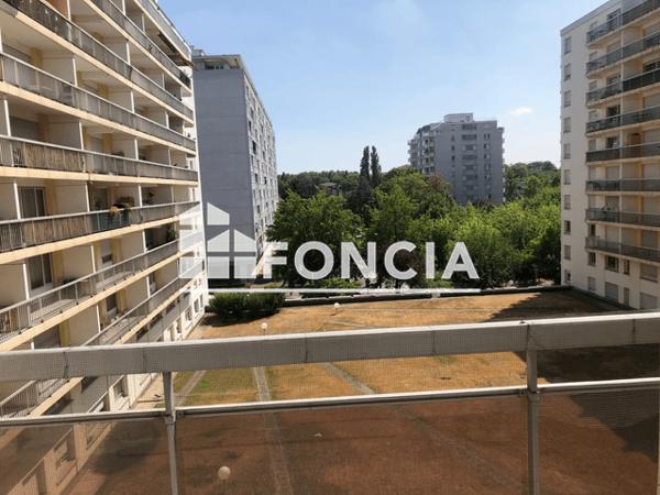 Location Studio meublé 19.6 m² - 16 RUE JEAN HENRI SCHNITZLER Strasbourg 67000