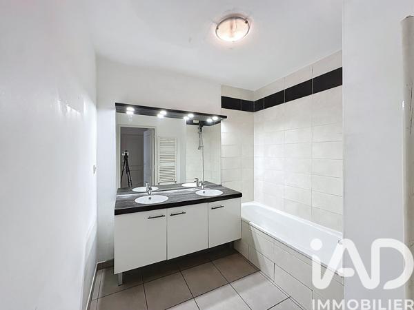Appartement à vendre 4 pièces 71 m² Oullins-Pierre-Bénite