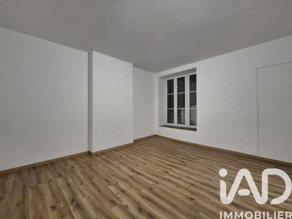 Location appartement 3 pièces 87 m² Charleville-Mézières