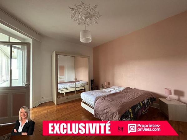 En exclusivité - Immeuble de caractère à Riorges