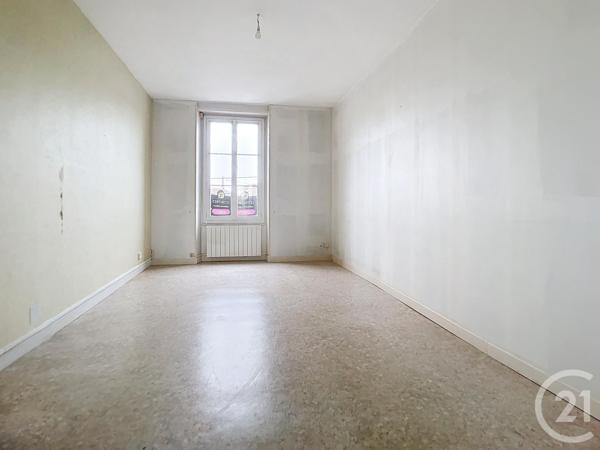 Immeuble à vendre  130 m2 CREPY EN VALOIS - 60