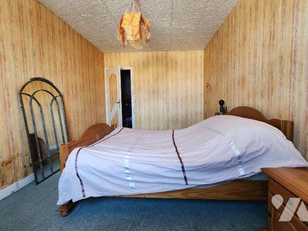 À vendre à Bar-sur-Aube ? Maison familiale avec fort potentiel, idéalement située à deux pas du...