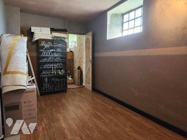 À vendre à Bar-sur-Aube ? Maison familiale avec fort potentiel, idéalement située à deux pas du...