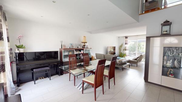 Maison individuelle familiale environ 160m2 - Vert-Galant - 6 pièces, 4 chambres -