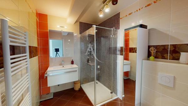 Maison individuelle familiale environ 160m2 - Vert-Galant - 6 pièces, 4 chambres -