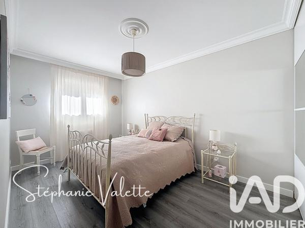Maison à vendre 5 pièces 151 m² Saint-Marcel-lès-Valence