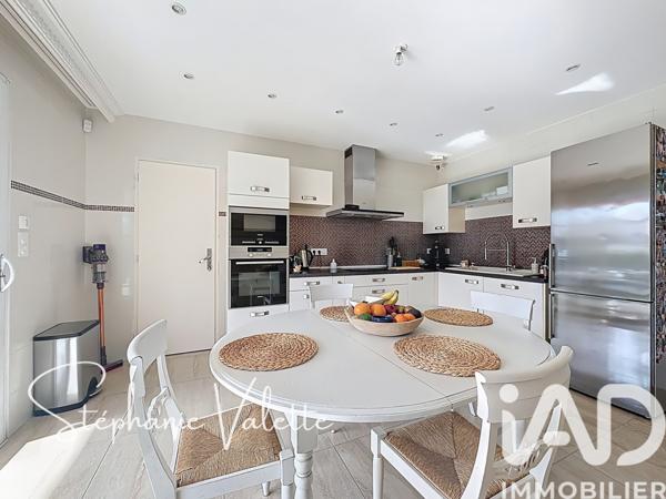 Maison à vendre 5 pièces 151 m² Saint-Marcel-lès-Valence