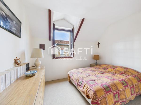 SAINT-CLOUD – Montretout Maison 8 pièces 6 chambres 200m2