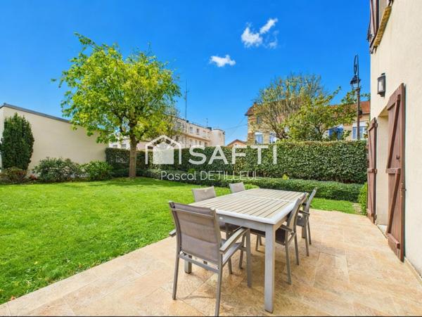 SAINT-CLOUD – Montretout Maison 8 pièces 6 chambres 200m2