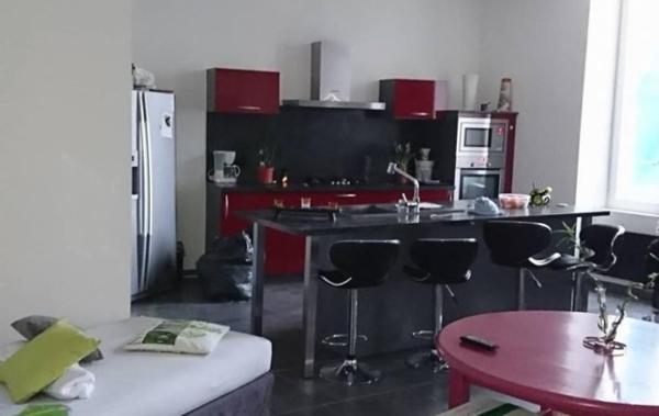 Vente Immeuble 3 appartements rénové(e) Abeilhan   