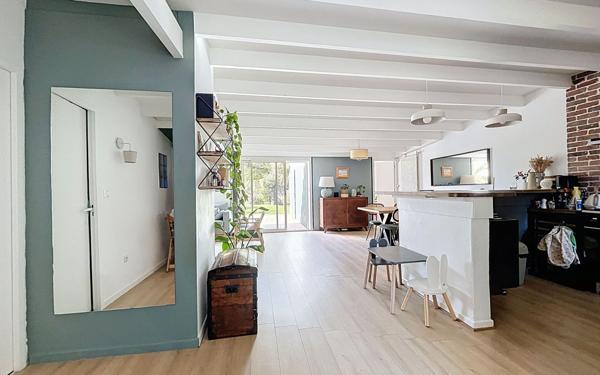 Maison à vendre    6 pièces •  La Rochelle