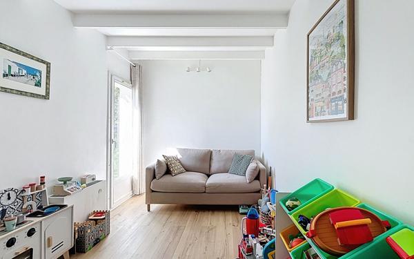 Maison à vendre    6 pièces •  La Rochelle