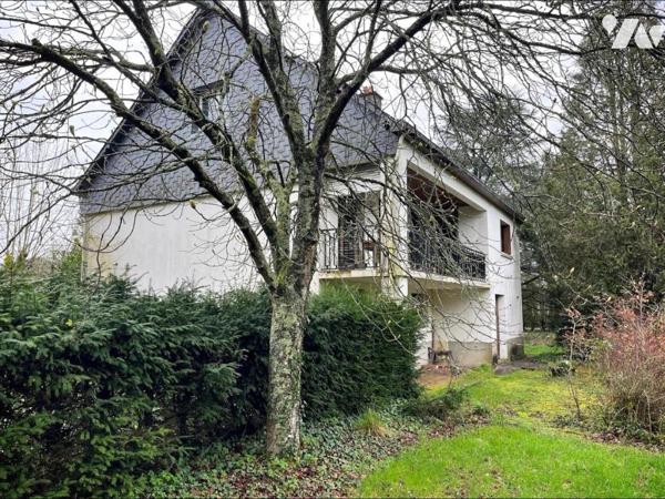 Maison à fort potentiel sur vaste terrain