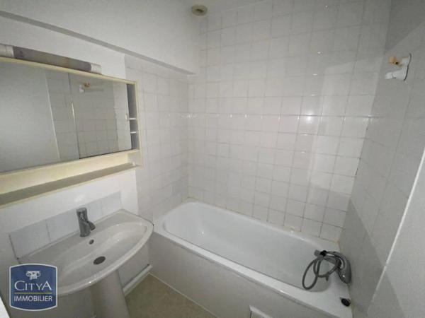Appartement à louer 3 pièces 56.08m² Poitiers (86000)