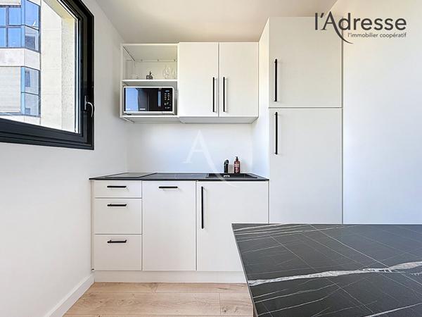 PUTEAUX/ Volta - Appartement Studio/Deux pièces - 32m² avec 1 Cave